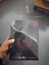 Load image into Gallery viewer, Beats by Dr. Dre Studio3 Wireless Headphones